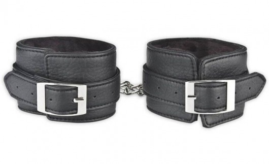 Черные фиксаторы для ног на цепи с мехом внутри - Lux Fetish - купить с доставкой в Казани