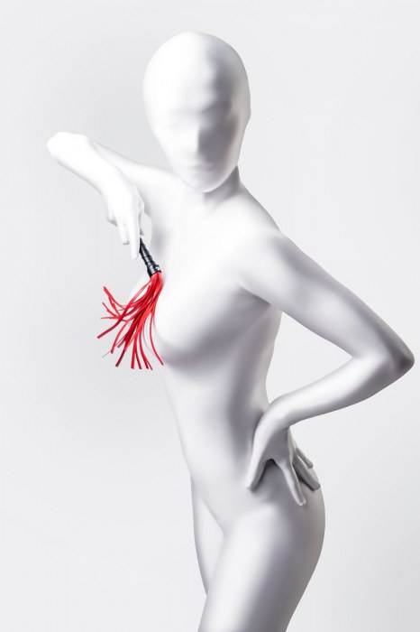 Красно-черный флоггер Anonymo - 28 см. - ToyFa - купить с доставкой в Казани